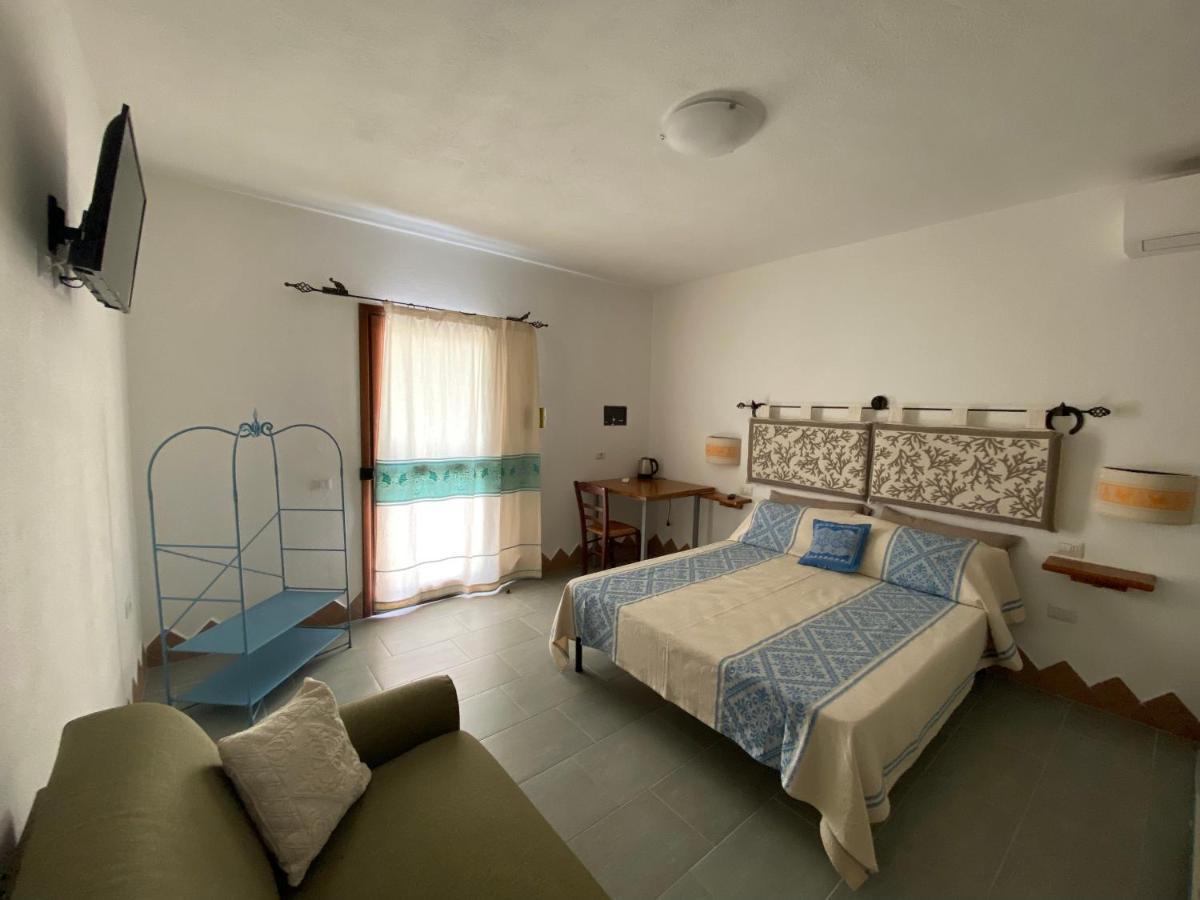 Sa Domo De Rosa Bed & Breakfast Budoni Bagian luar foto