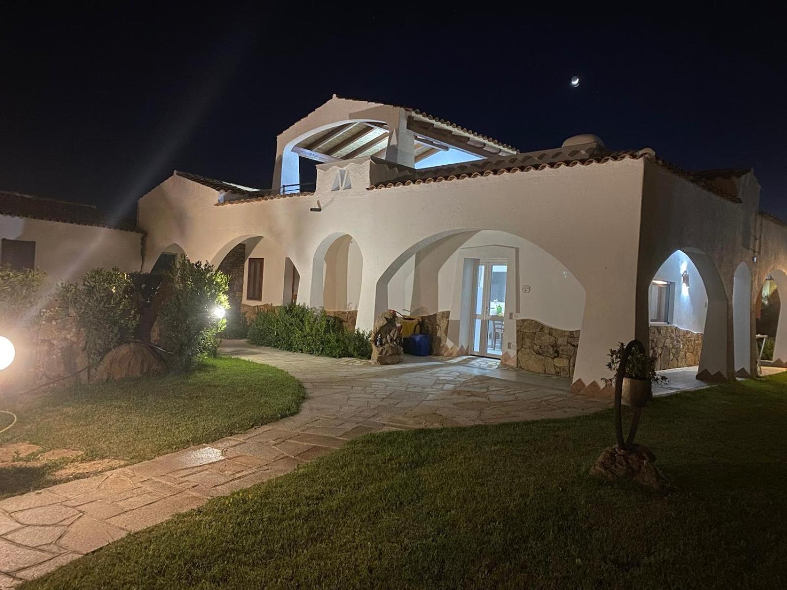 Sa Domo De Rosa Bed & Breakfast Budoni Bagian luar foto